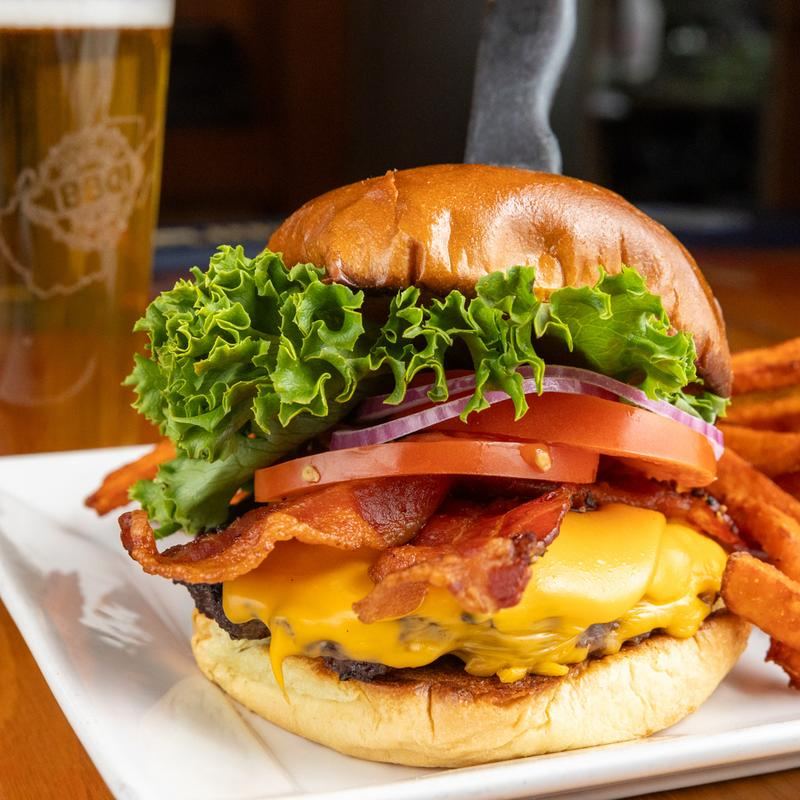 Angus bacon cheeseburger